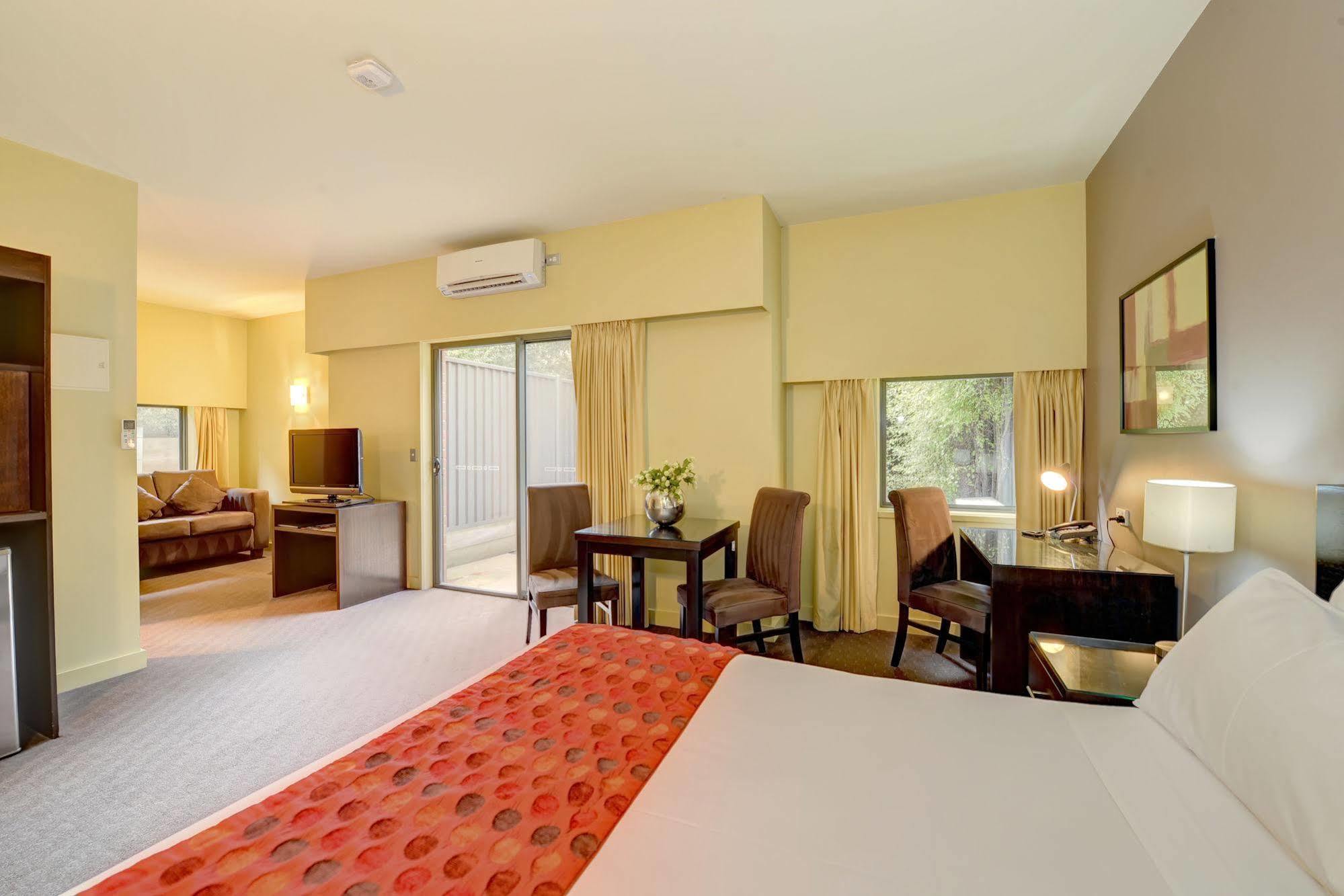 Comfort & Views Hotel 4*