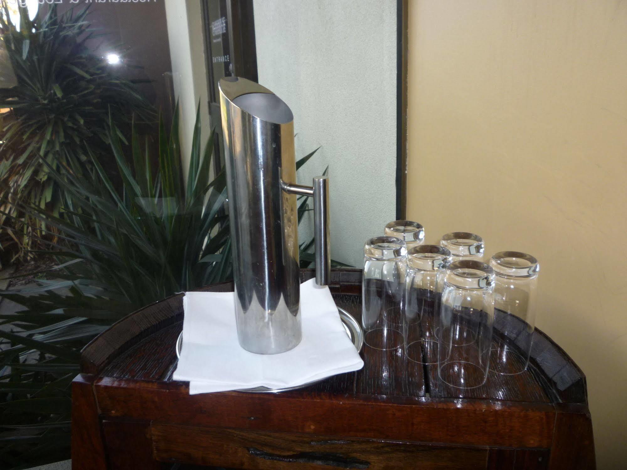 Motel Bell Tower 3*