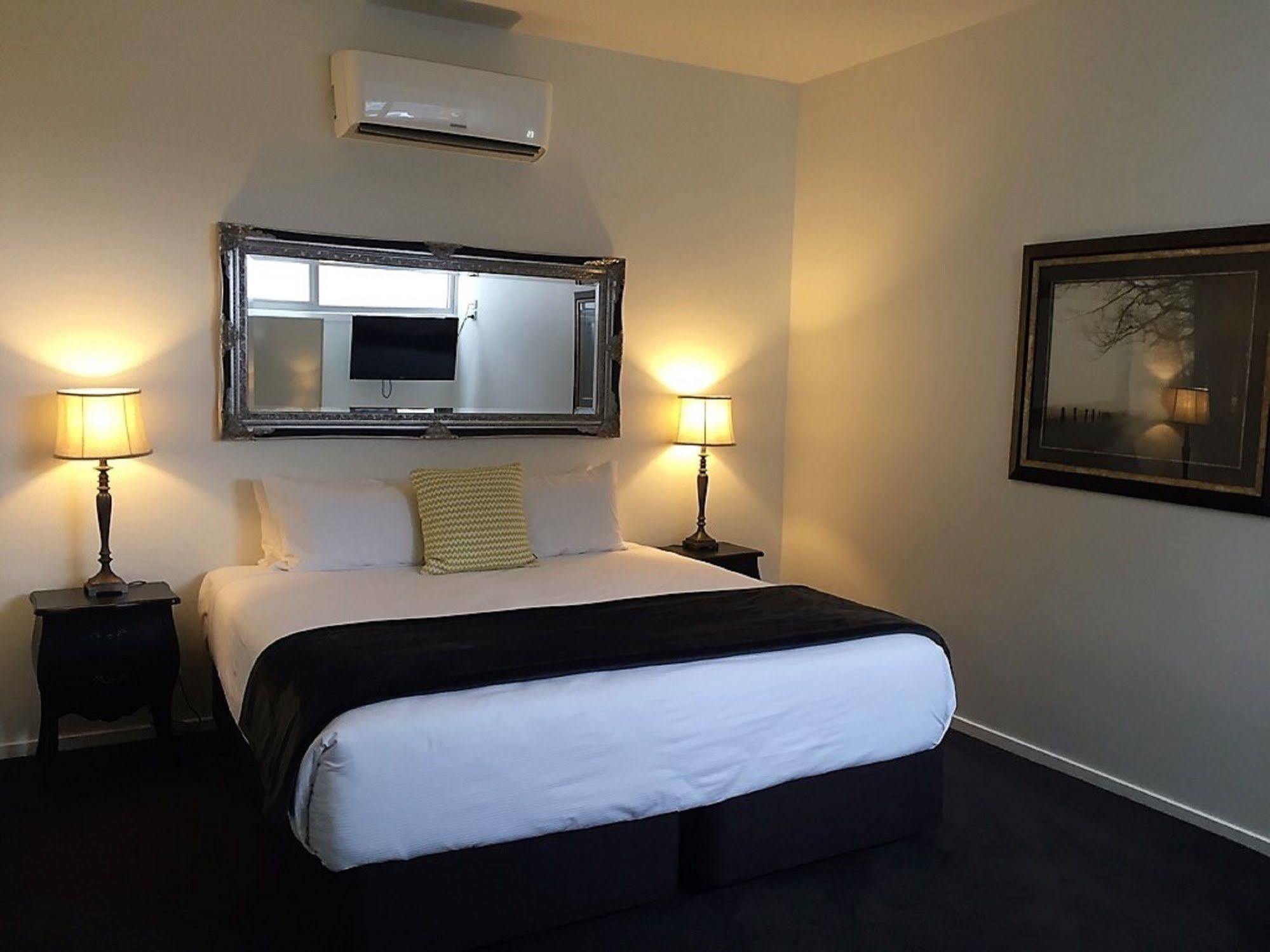 Premier Aparthotel