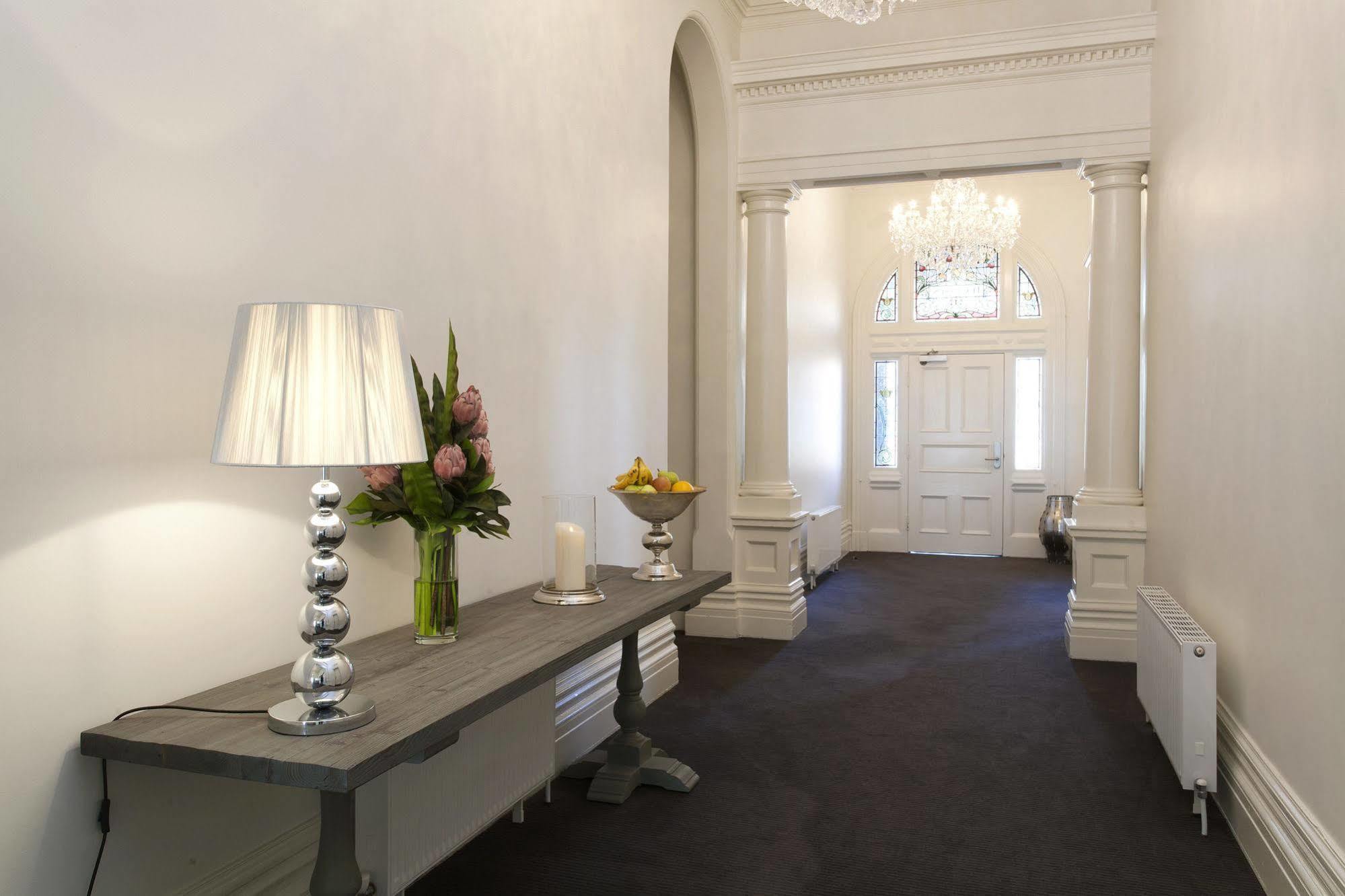 Premier Aparthotel