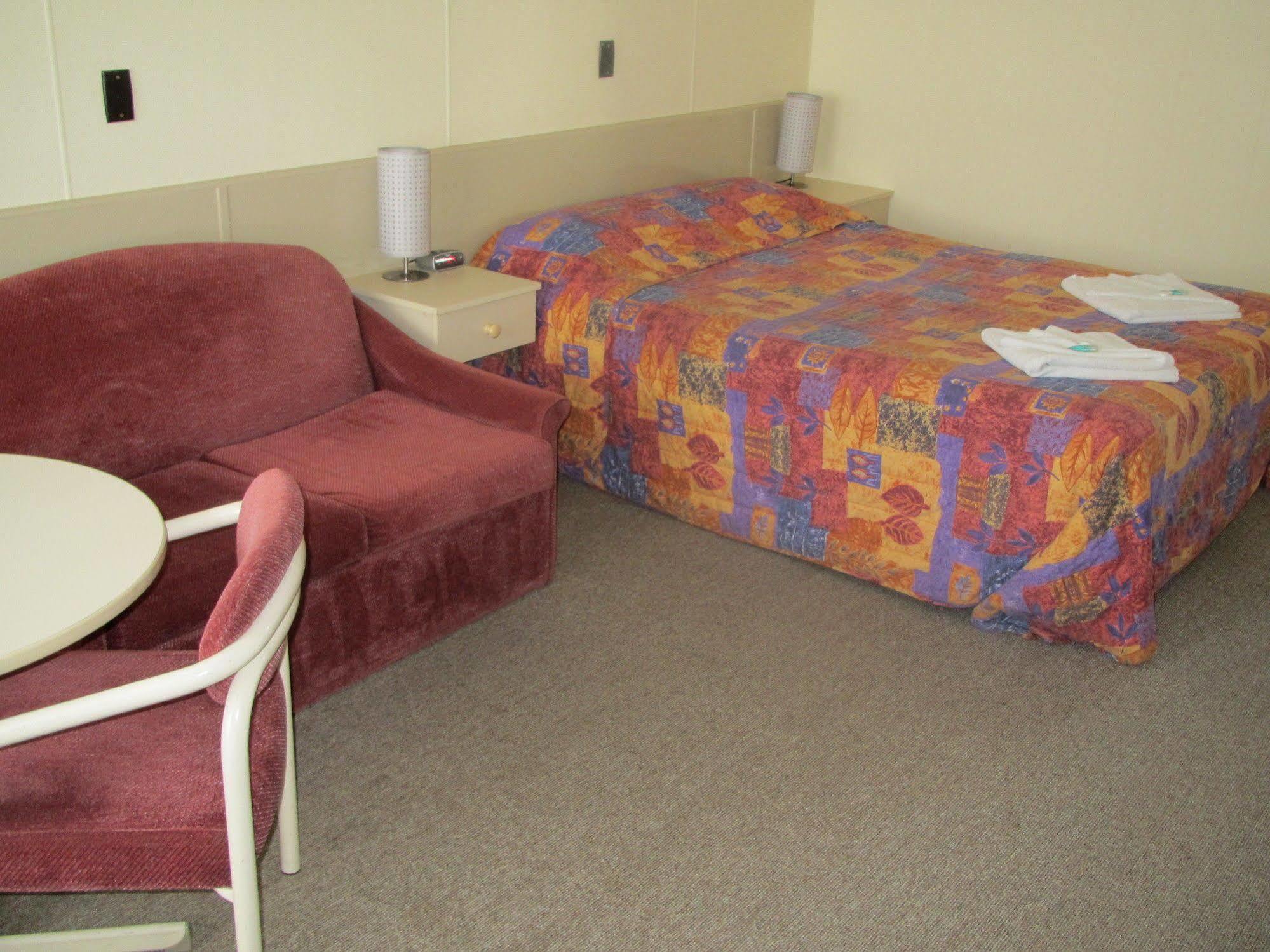 Woodmans Hill Motel 3*