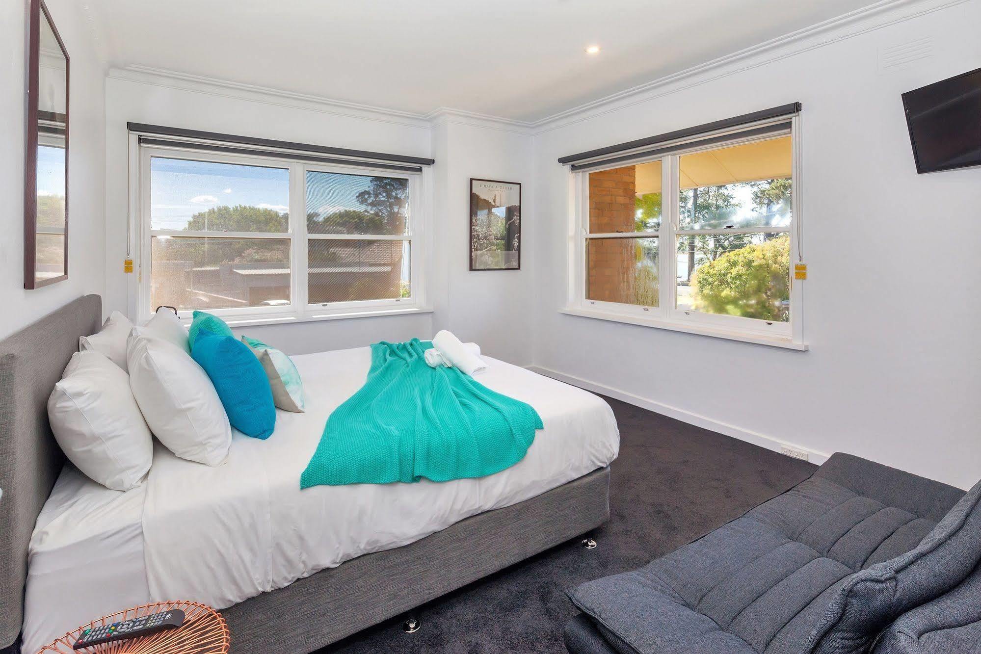 Wendouree Luxury Apartment Ballarat