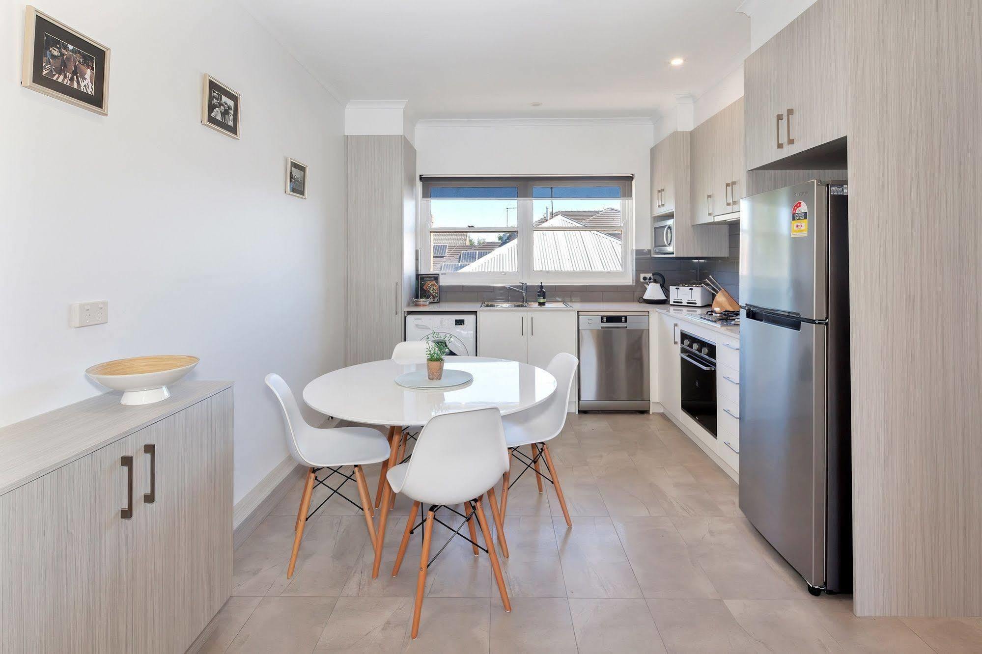 Wendouree Luxury Apartment Ballarat