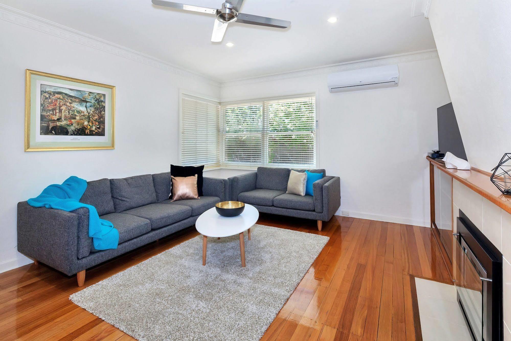 Wendouree Luxury Apartment