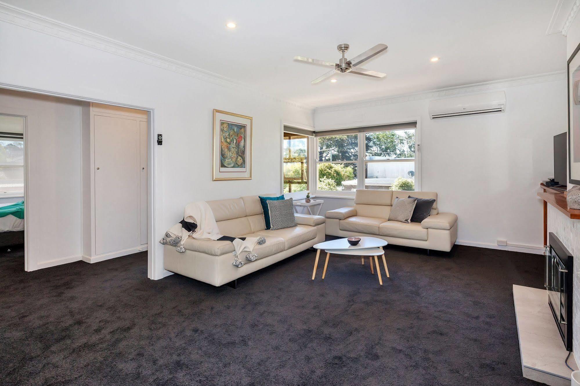 Wendouree Luxury Apartment *
