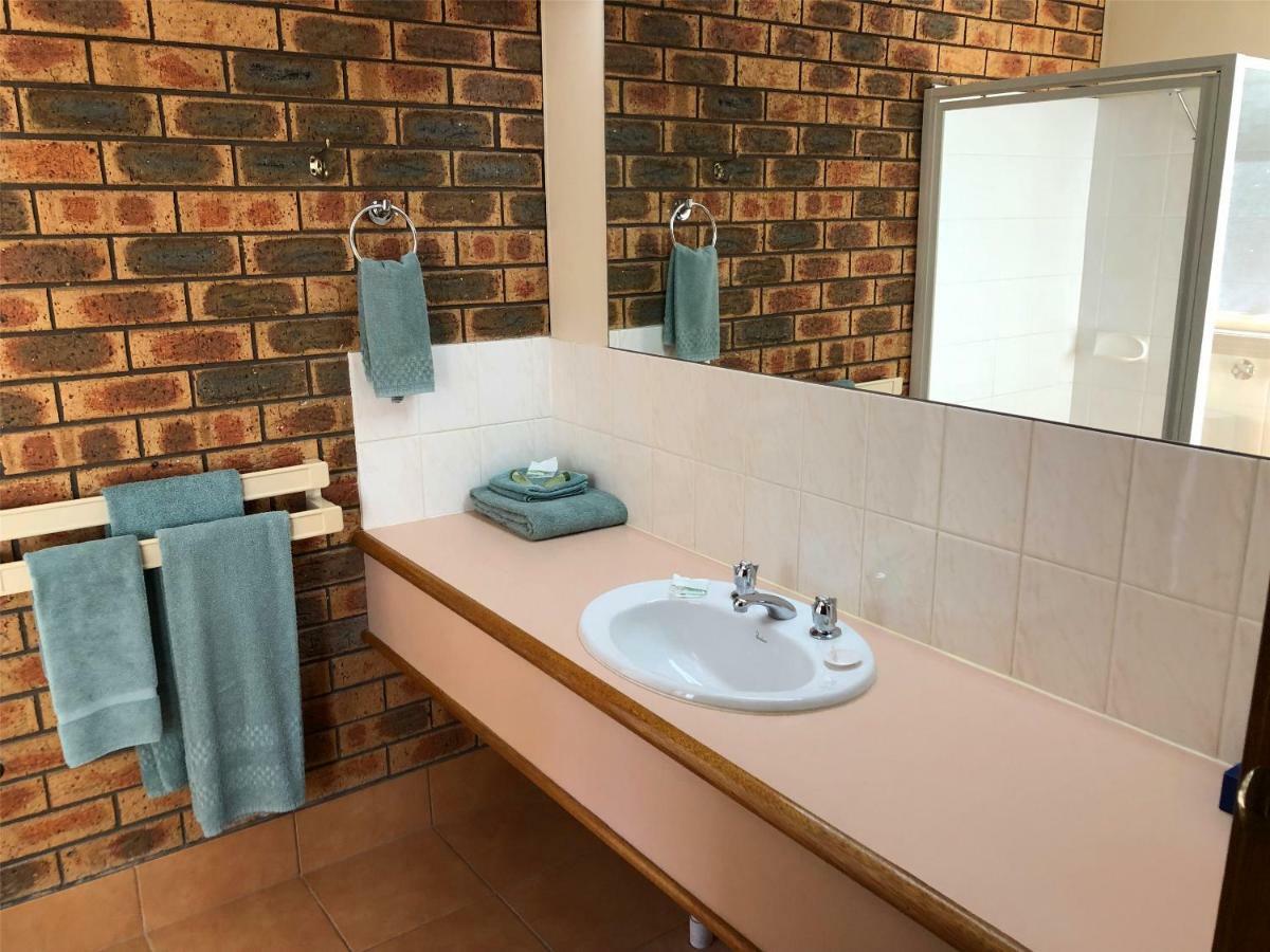 Victoriana Motor Motel 3*