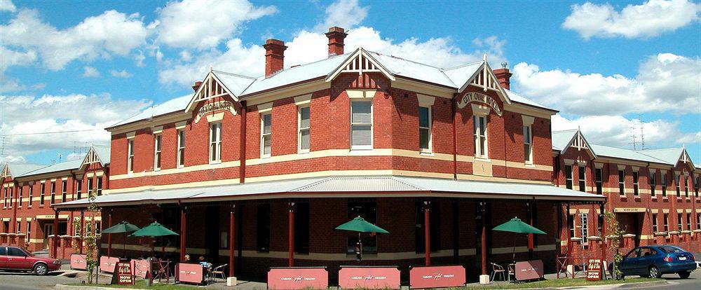 - 4* Ballarat