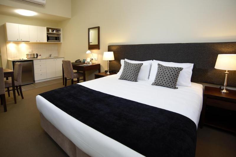 Aparthotel Quest 4*
