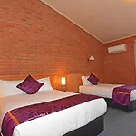 Main Lead Ballarat Motel