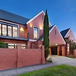 Ballarat Suites