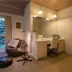 Cygnet, Studio On Sturt