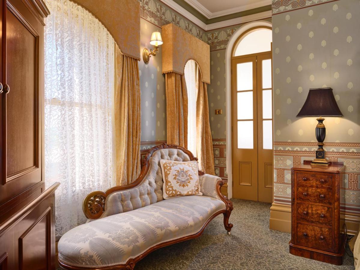 Hotel Craig's Royal