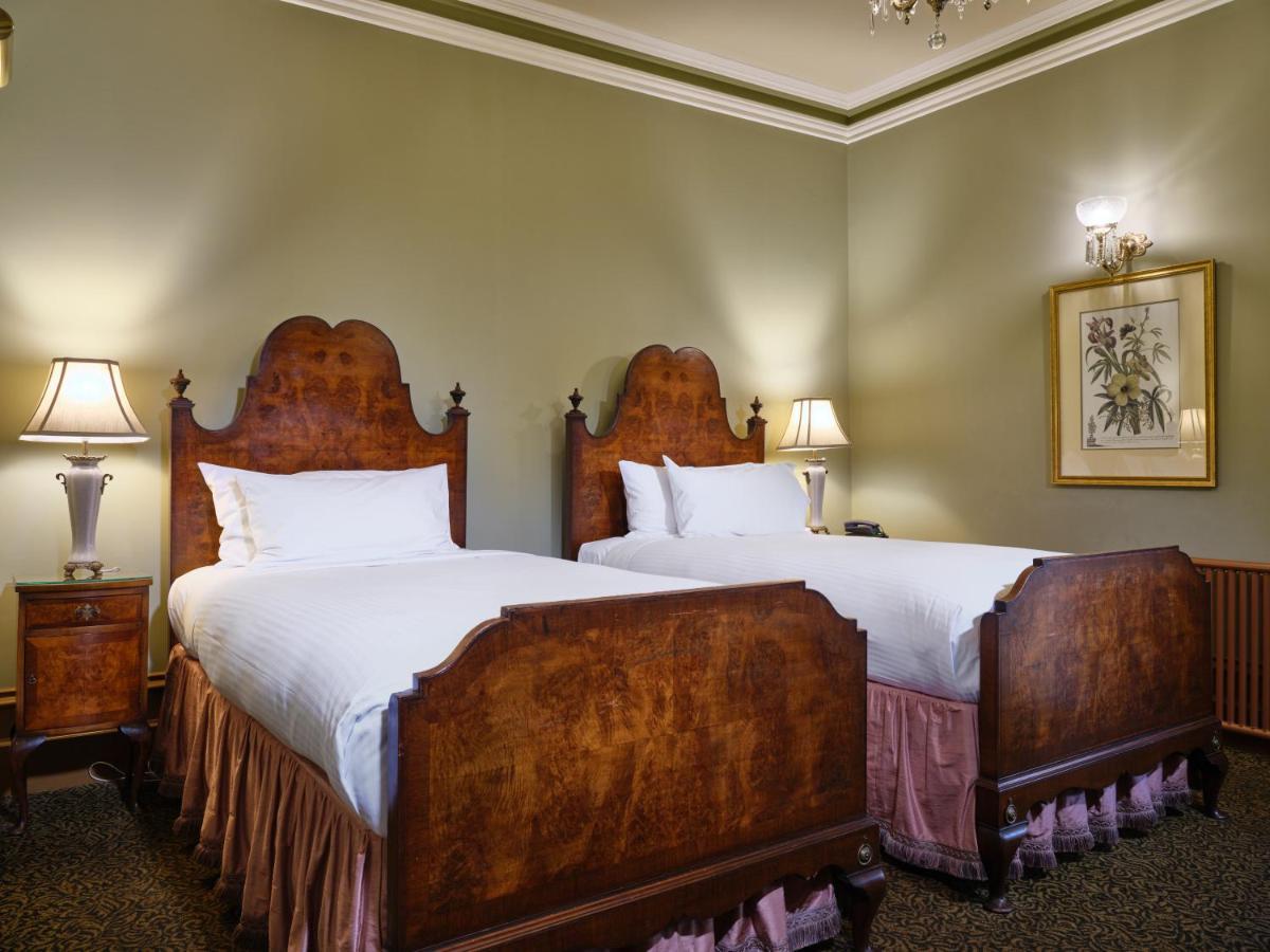Craig's Royal 5*