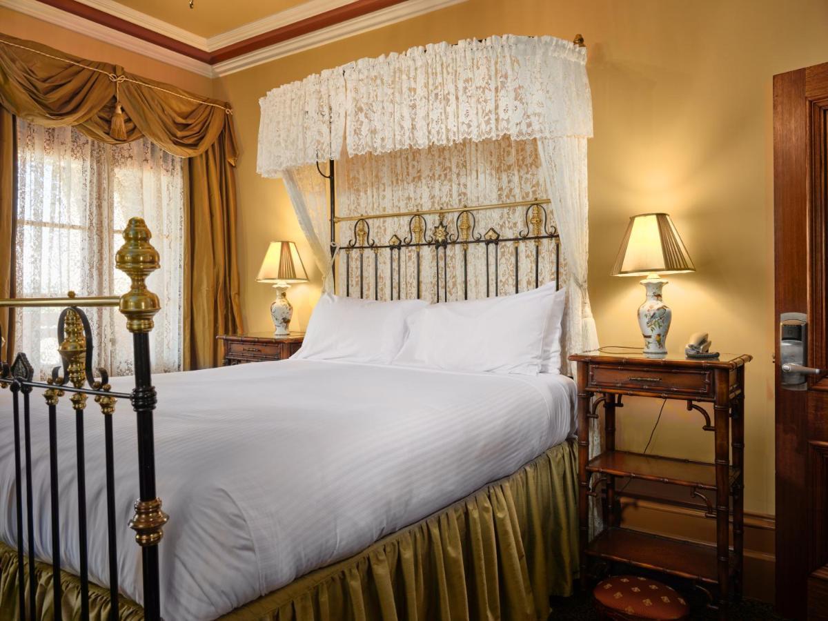 Craig's Royal 5*