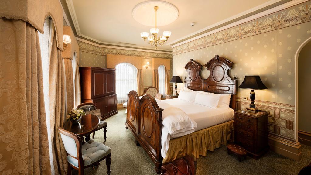 Hotel Craig's Royal
