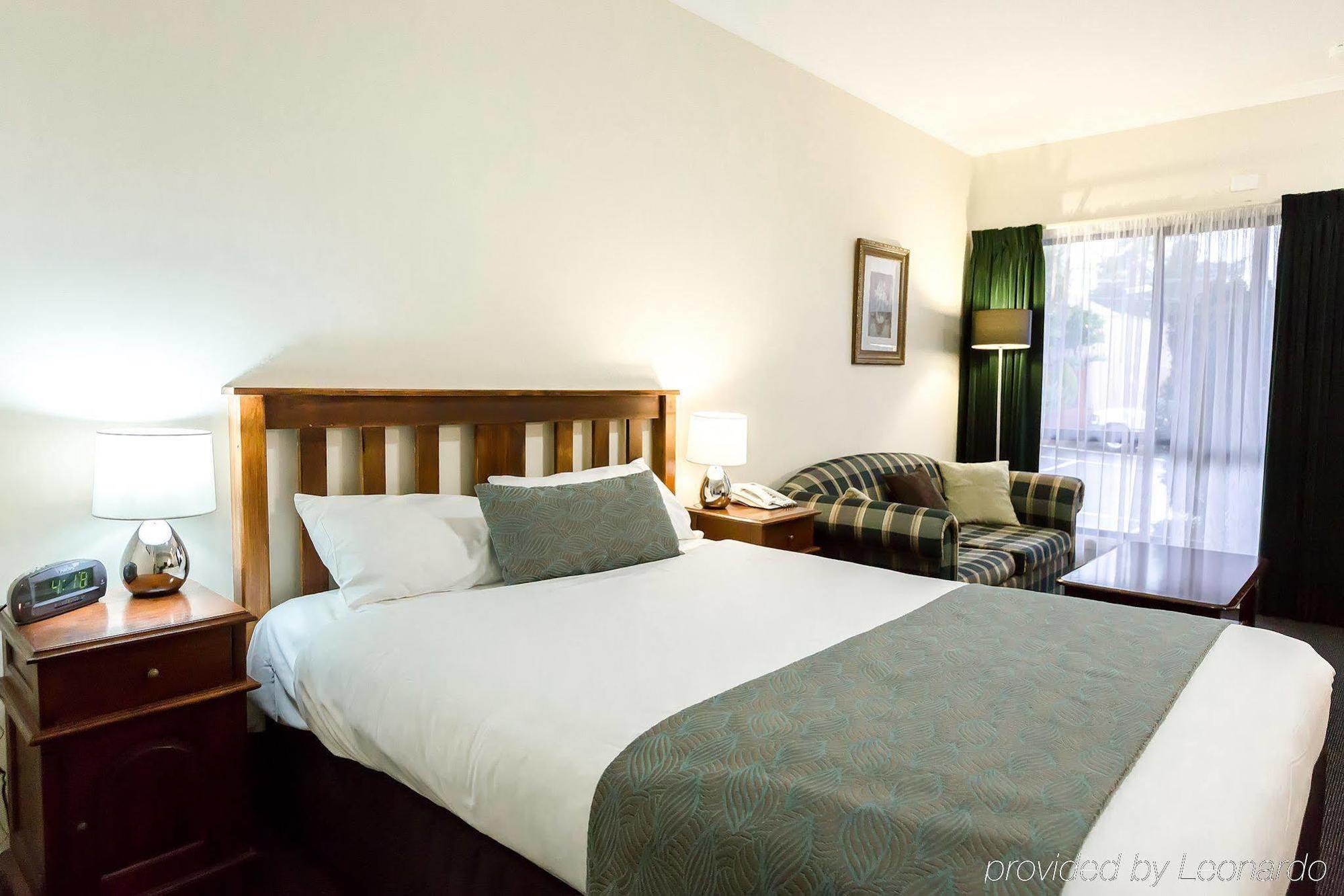 Barkly Motorlodge Motel 3*