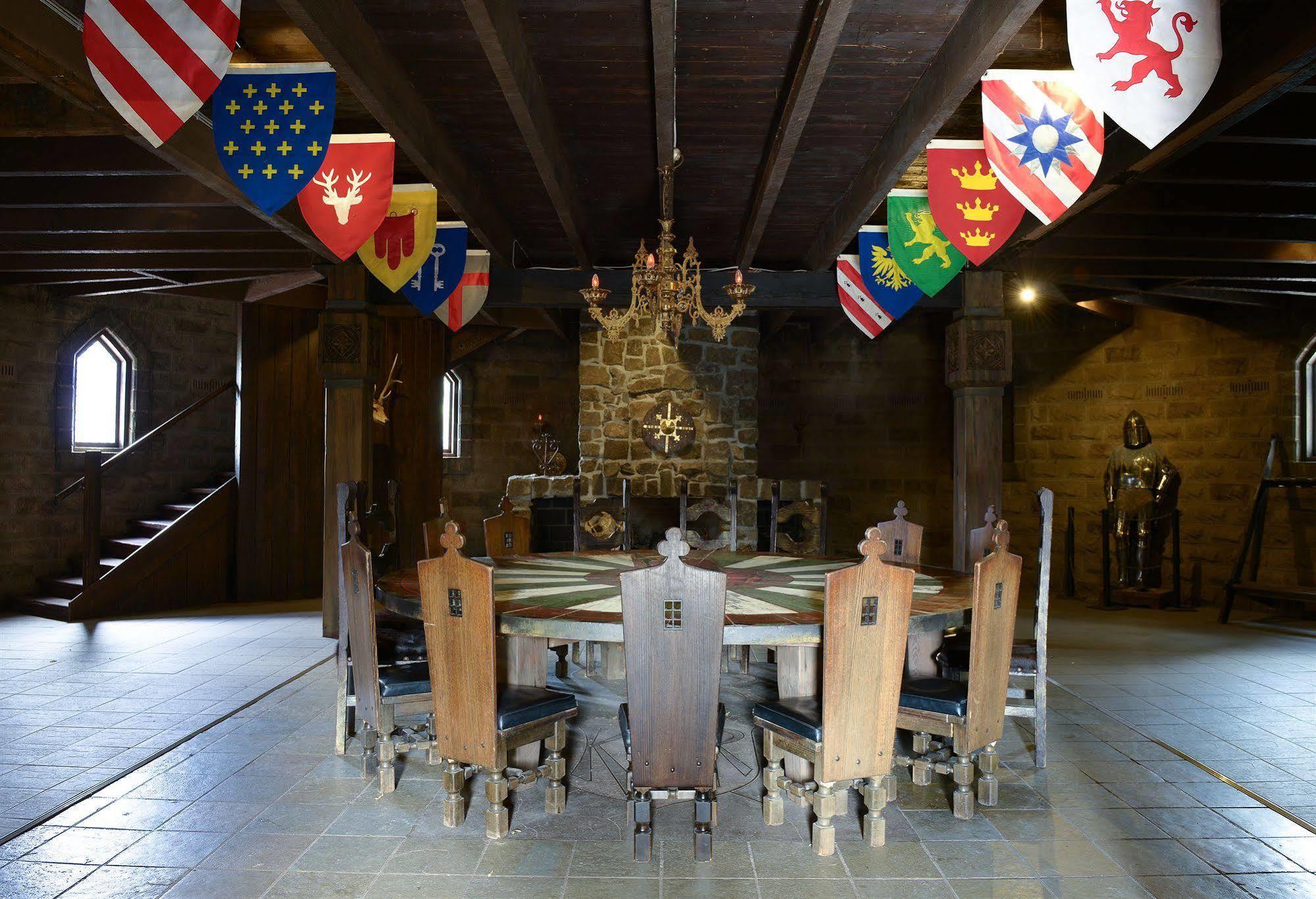 Kryal Castle 4*