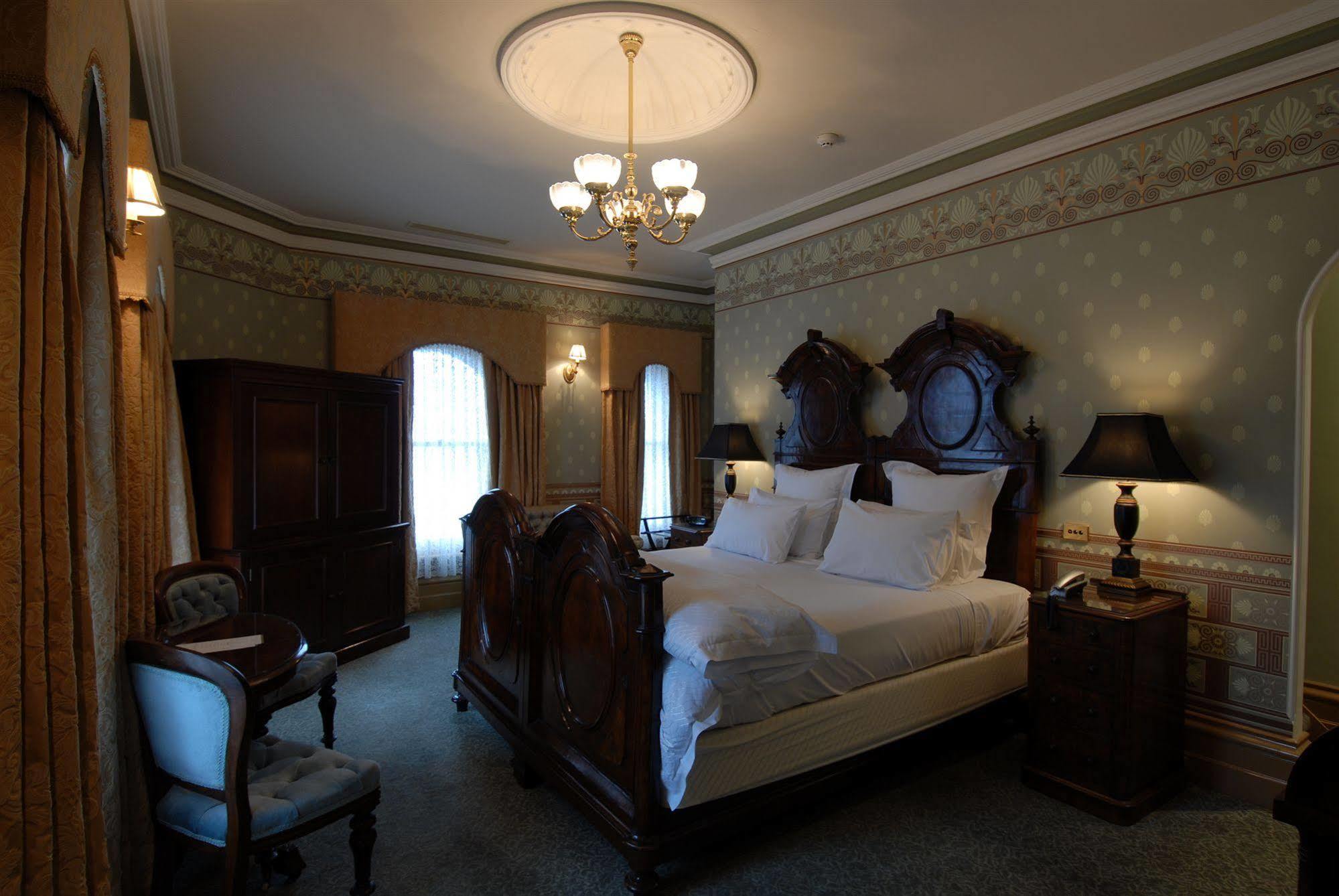 Craig's Royal 5*