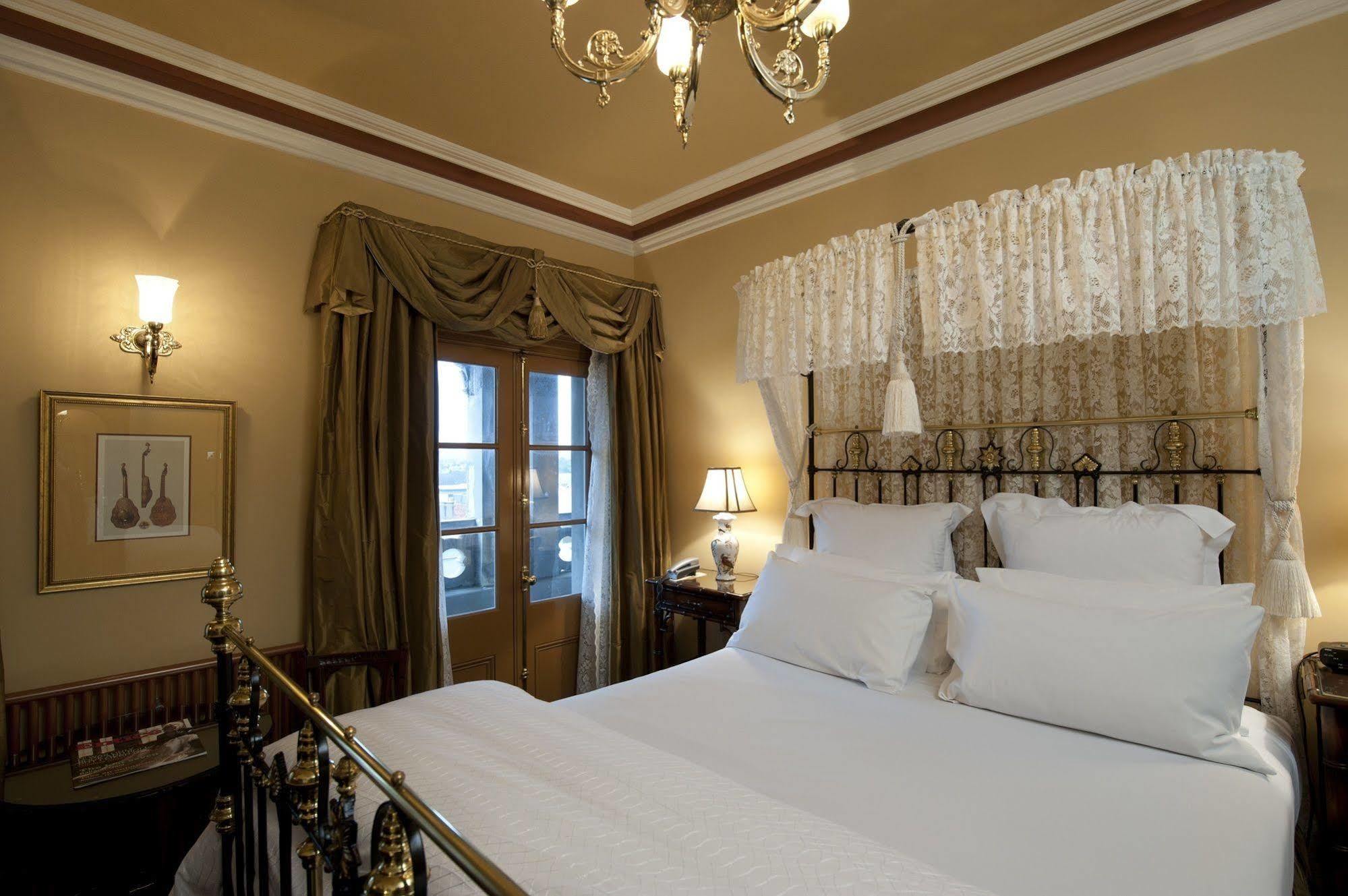 Hotel Craig's Royal